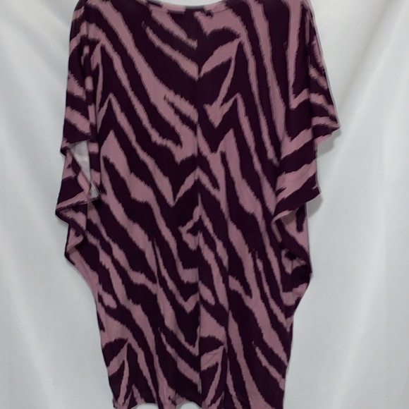 NWT Wonderly Mauve and Dark Purple Zebra Print Tunic Top Size 1X. Model Blend - Picture 10 of 10